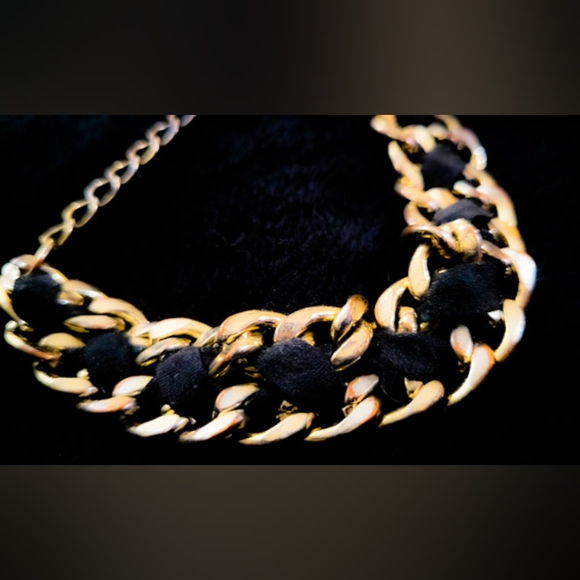 Vintage Gold Plated Chain Bracelet - Black Velvet - Picture 2 of 2